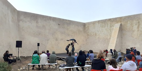 Cia Vaya e Teatro Experimental de Lagos apresentaram BARBELIX na Fortaleza de Sagres