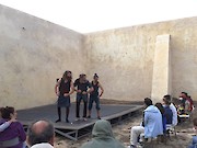 Cia Vaya e Teatro Experimental de Lagos apresentaram BARBELIX na Fortaleza de Sagres - 1