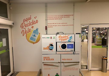 Mais de 1 milhão de garrafas PET recolhidas no projecto-piloto "Reciclar a Valer+"