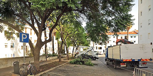 Obras prosseguem em Lagos na zona da Praça da Paz