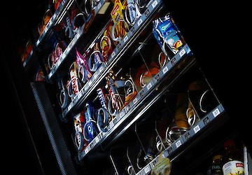 Conheça as novas normas de ementas e venda de géneros alimentícios nos bufetes/máquinas de venda automática nas escolas
