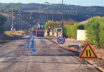 Câmara Municipal de Aljezur lança várias empreitadas de melhoramento em estradas e arruamentos municipais